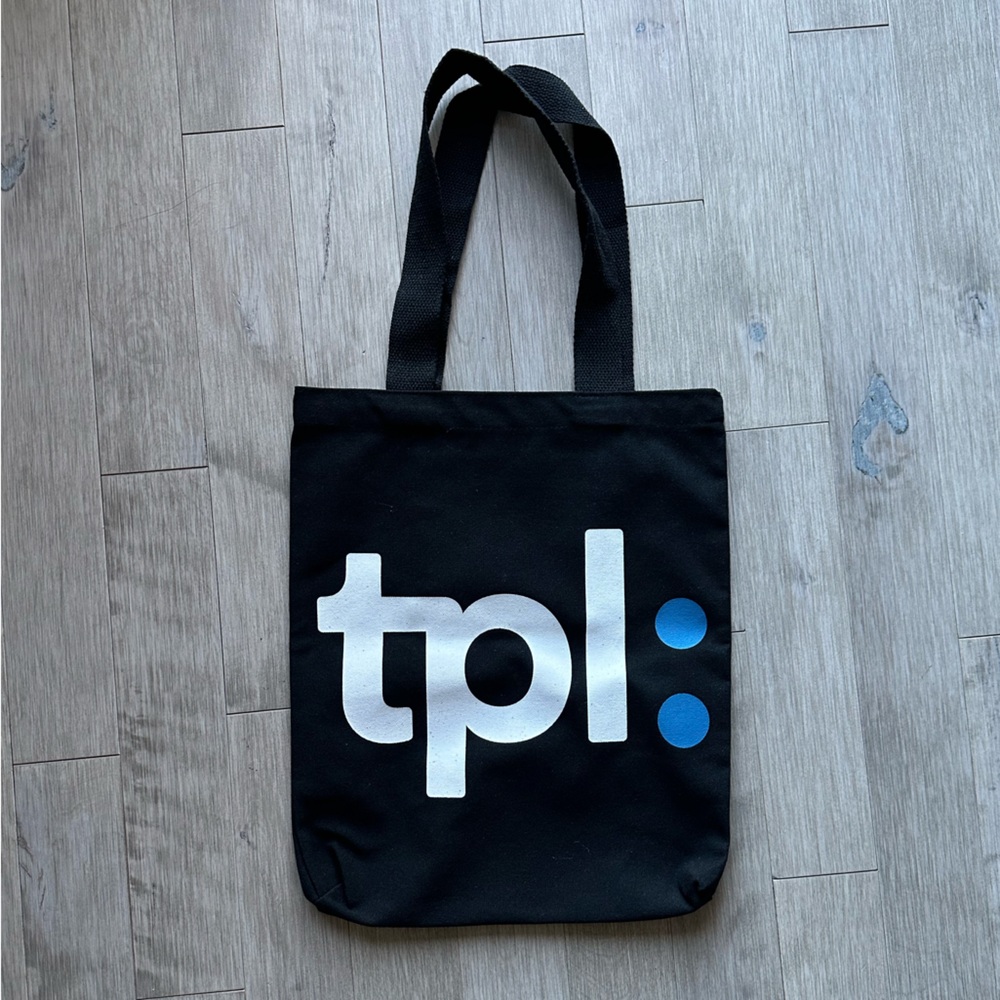 Tpl: Black Tote‎ Bag Freedom to read 'em